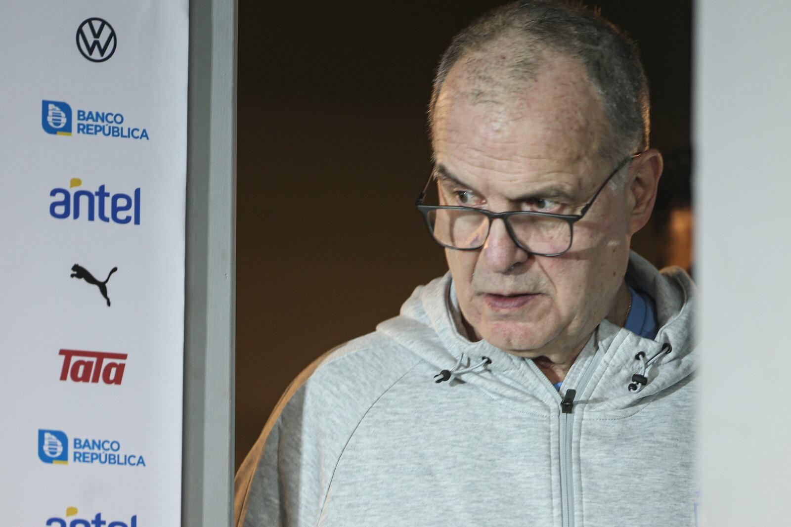 Marcelo Bielsa debutará con Uruguay ante Chile