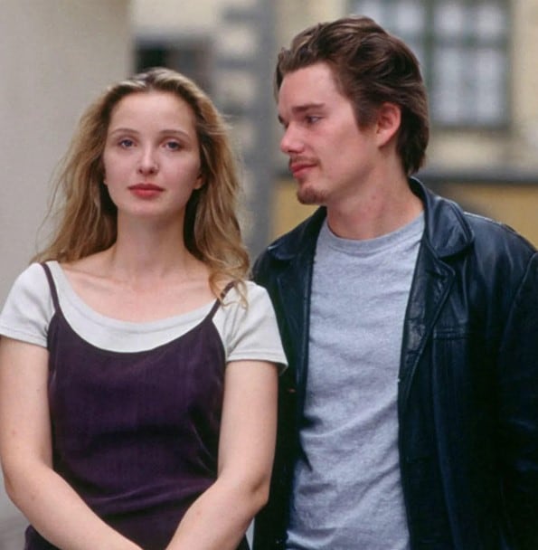 Julie Delpy y Ethan Hawke en Antes del amanecer (1995).