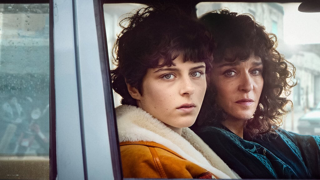 "La vida mentirosa de los adultos", basada en una novela de Elena Ferrante.