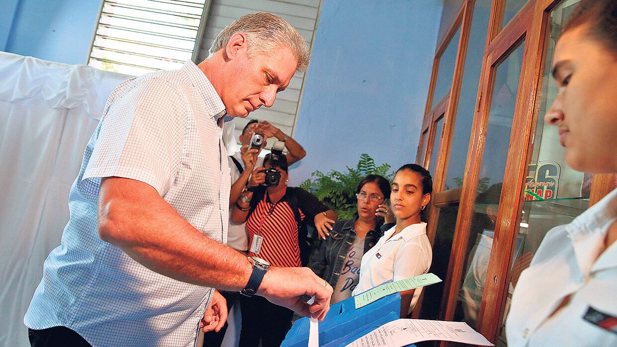 Díaz-Canel, posible candidato.