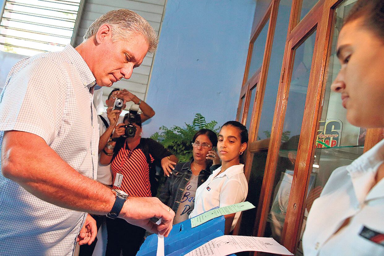 Díaz-Canel, posible candidato.