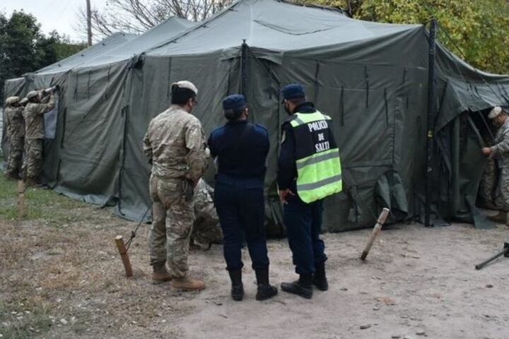 Hospital de campaña montado en Rosario de la Frontera