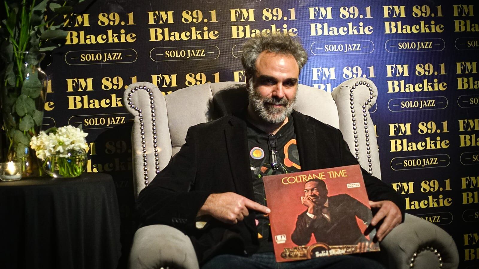 El músico Martín Pantyrer, invitado especial a la cata de vinilos de FM Blackie.