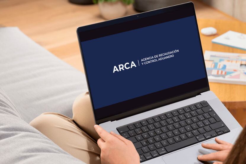 ARCA indicó que en abril se recaudaron 13,7 billones de pesos.