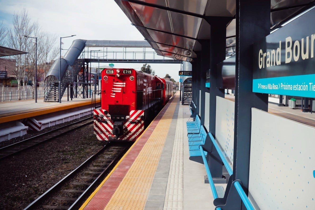 El tren Belgrano Norte no presta servicios desde la mañana de este jueves por una medida gremial. Foto: Facebook Ferrovías