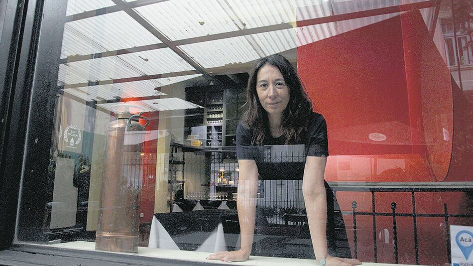 “El libro no tiene ni una sola escena de alcoba”, aclara Liliana Viola.