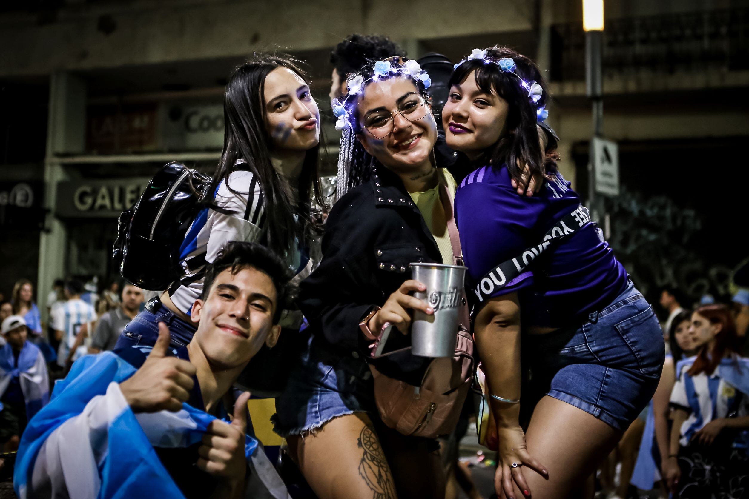 Perder un poco la cabeza para dejarse llevar en la marea humana y apasionada.