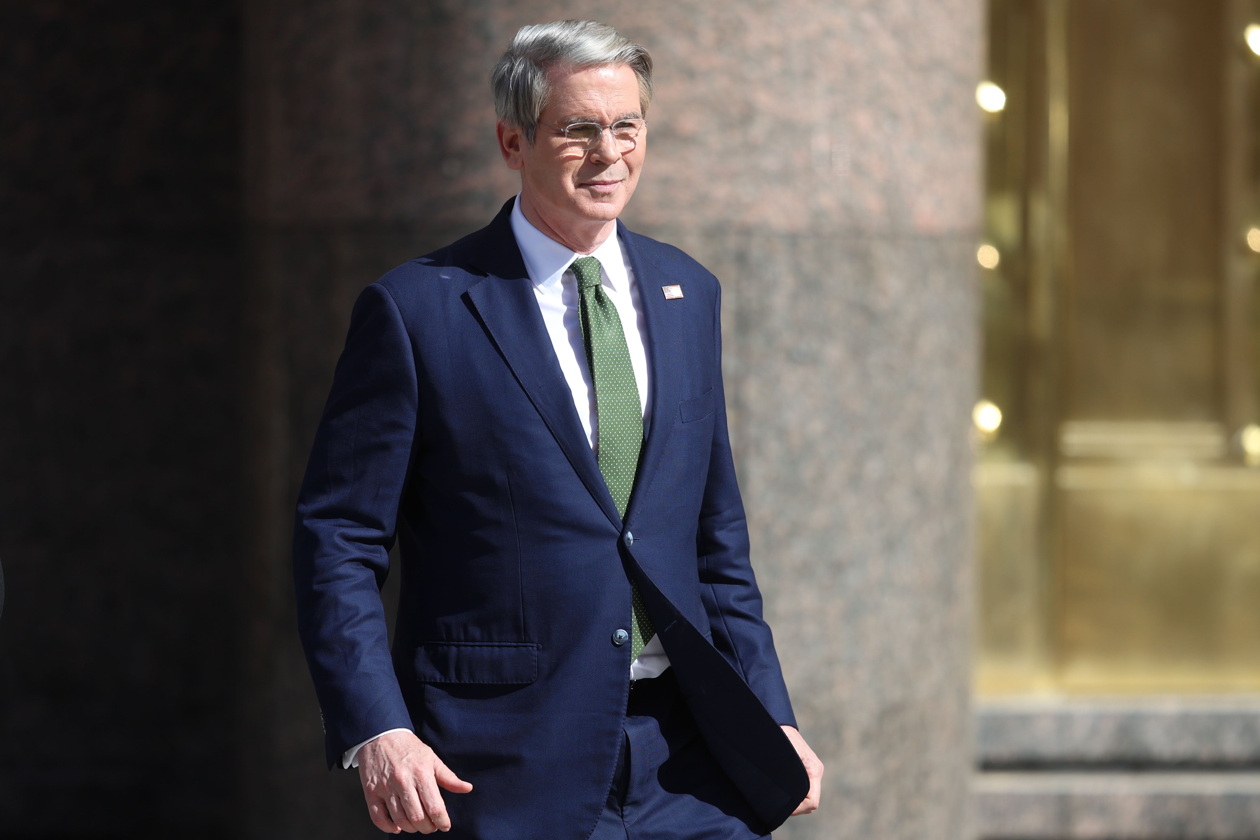 Scott Bessent, el secretario del Tesoro de los Estados Unidos, fue designado en 2025