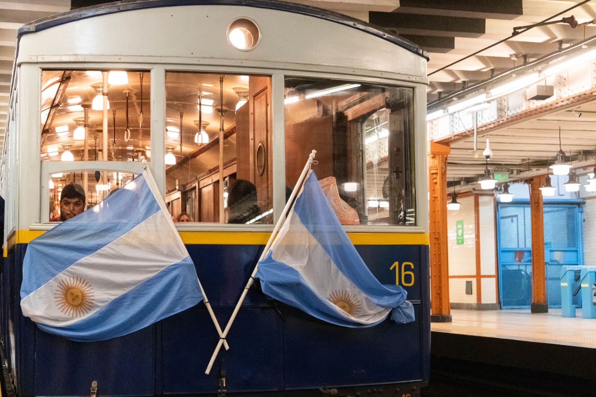 Subte de Buenos Aires: paseo en trenes históricos con entrada gratuita
