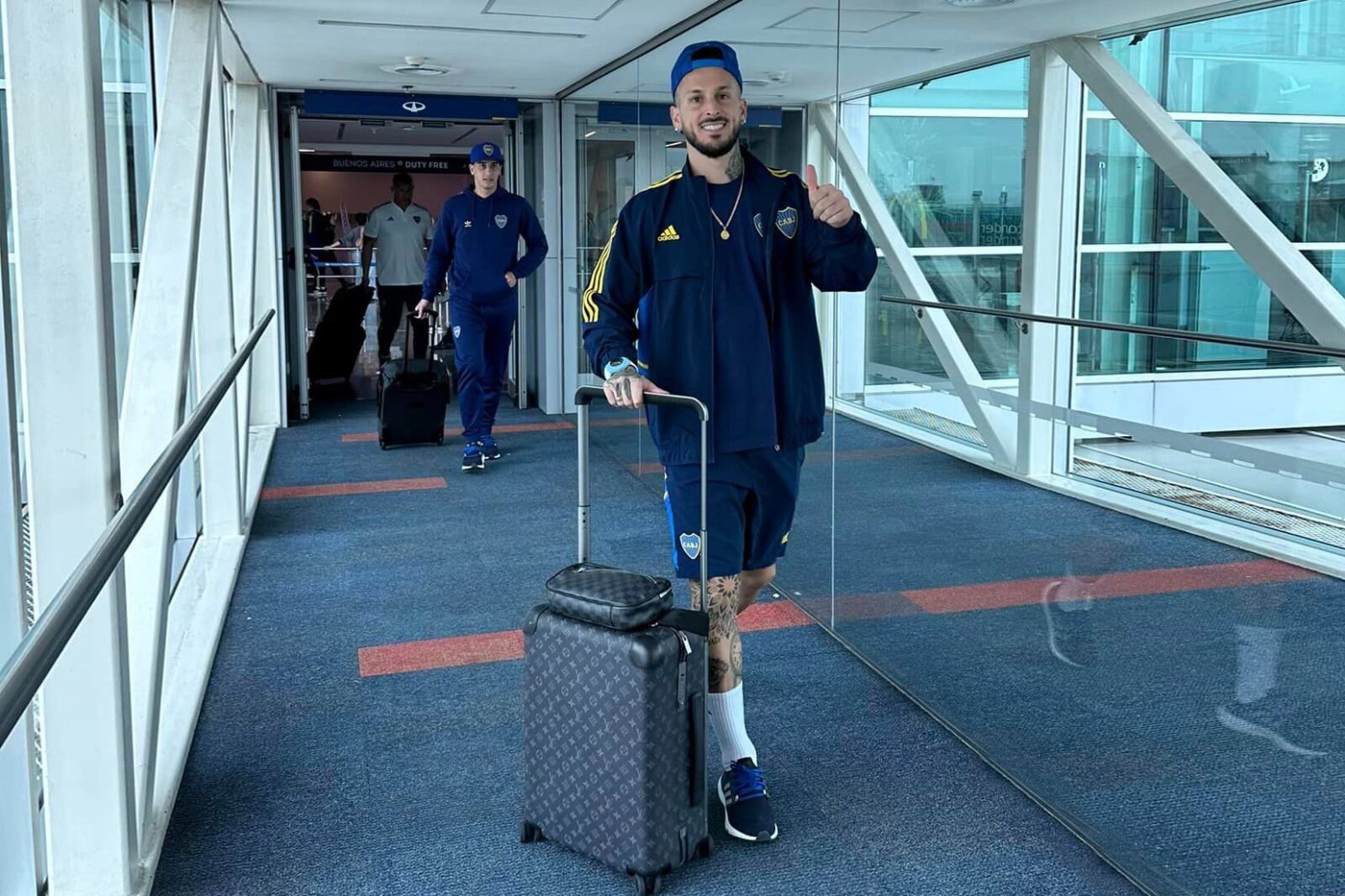 Benedetto se despide con una sonrisa