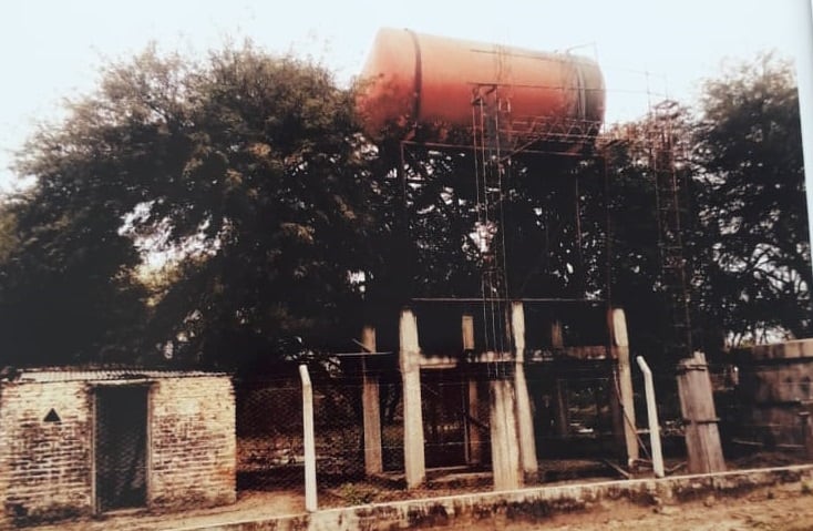El tanque de agua en Misión Carboncito
