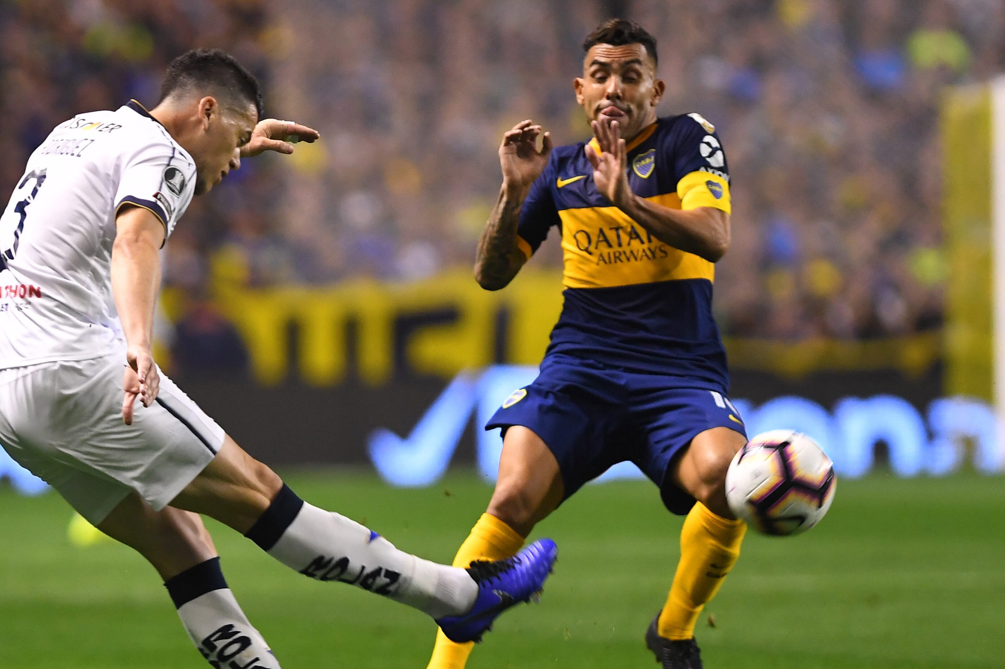 Carlos Tevez jugó todos los minutos del 0-0 de Boca con Liga de Quito.