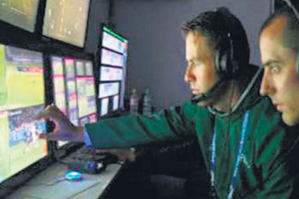 Desde Moscú, el VAR controlará lo que suceda en cada partido.