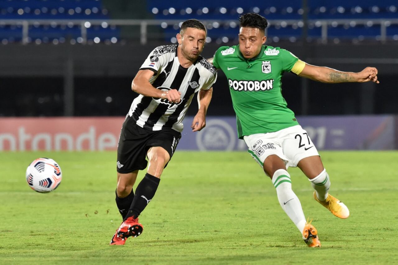 Libertad de Paraguay y Nacional de Medellín jugaron en Asunción.