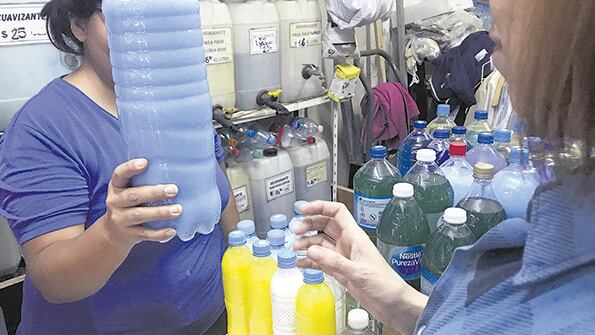 Las ventas a granel son parte del traspaso a segundas y terceras marcas.