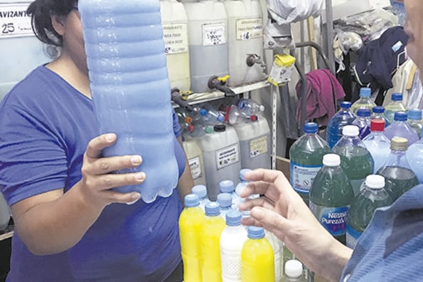 Las ventas a granel son parte del traspaso a segundas y terceras marcas.