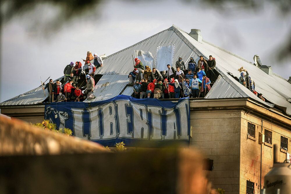 A partir de este lunes, los habeas corpus que pidan los defensores públicos para la prisión domiciliaria de reclusos en provincia de Buenos Aires por el coronavirus, deberán ser tratados por más de un juez.