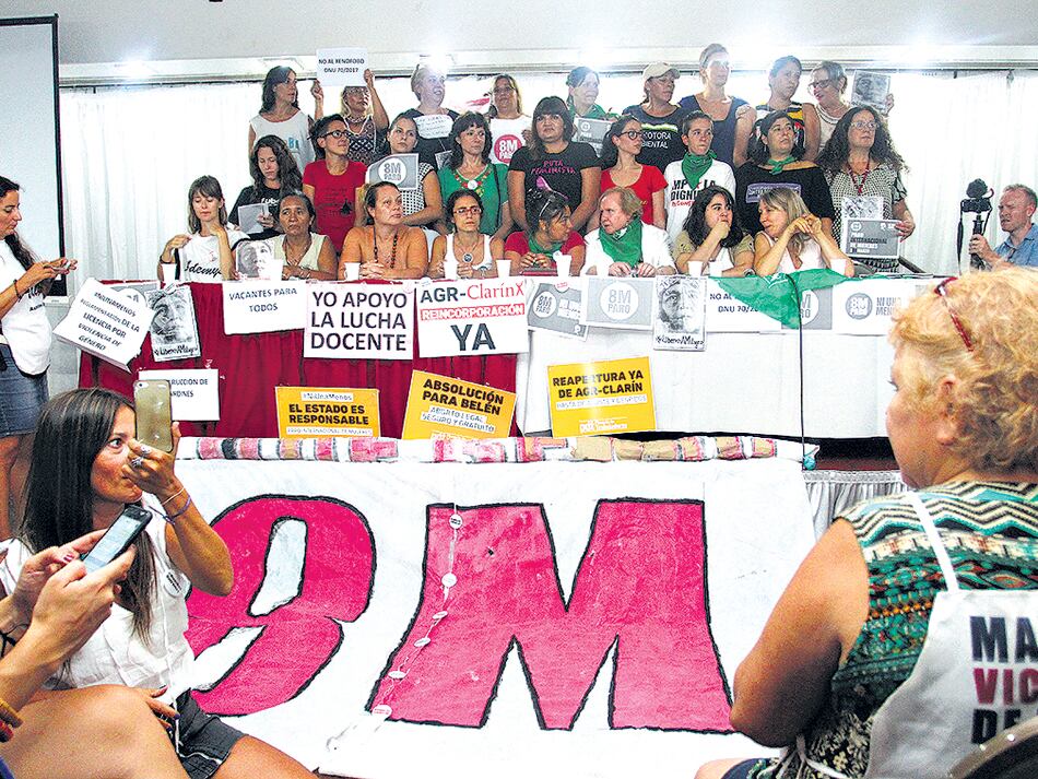 En el Bauen se reunieron sindicalistas, feministas, docentes, legisladoras y víctimas de trata.