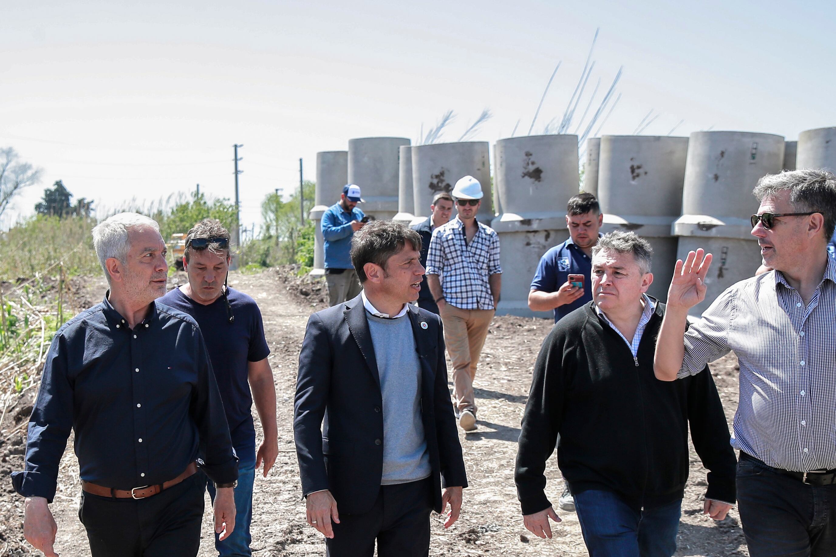 Axel Kicillof y Julio Alak recorrieron obras en La Plata