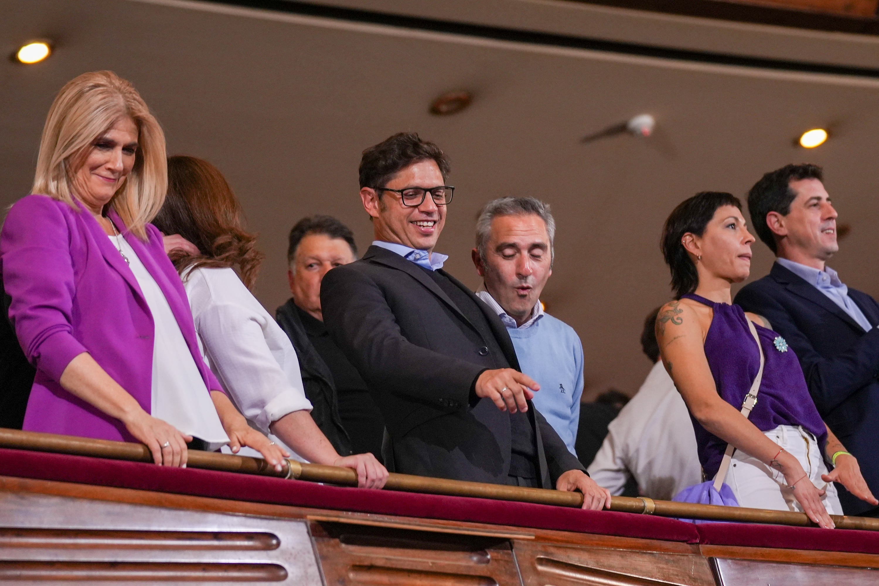 "CFK aporta su visión de cómo el pasado se vuelve a disfrazar y vuelve", dijo De Pedro.