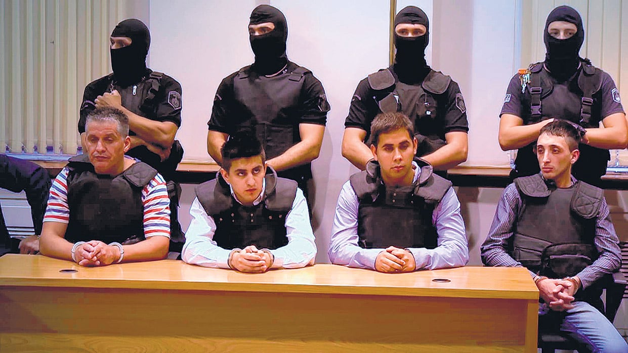 El tercer acto de Triple crimen, el momento culminante, es el del juicio.