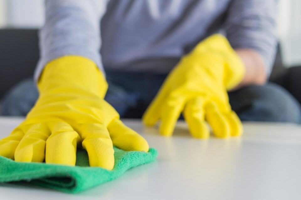 En mayo y junio habrá nuevos aumentos para las empleadas de casas particulares.