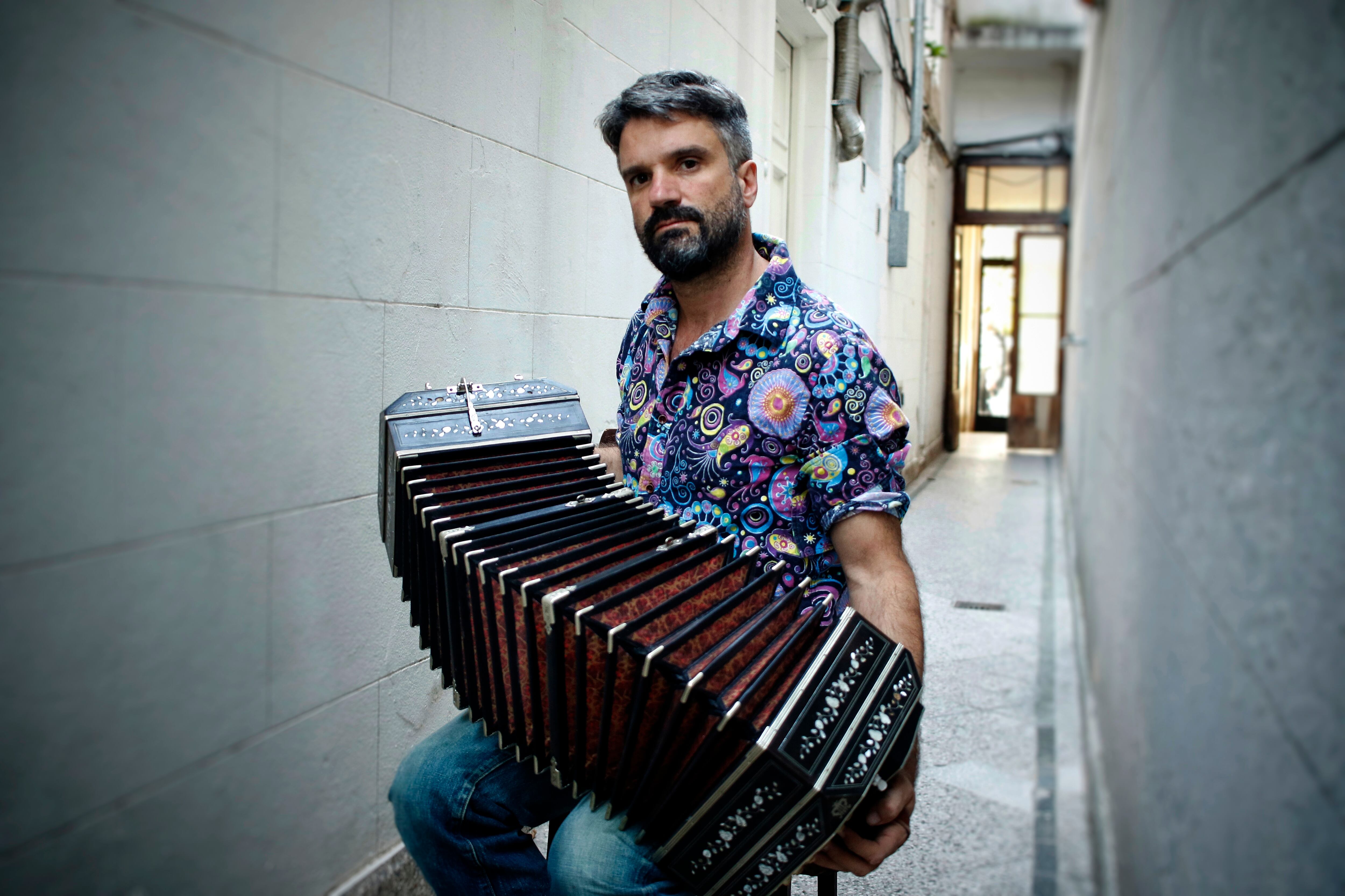 Luego de esta "fecha revisionista", el compositor, cantante y bandoneonista hará una gira por Europa y Japón.