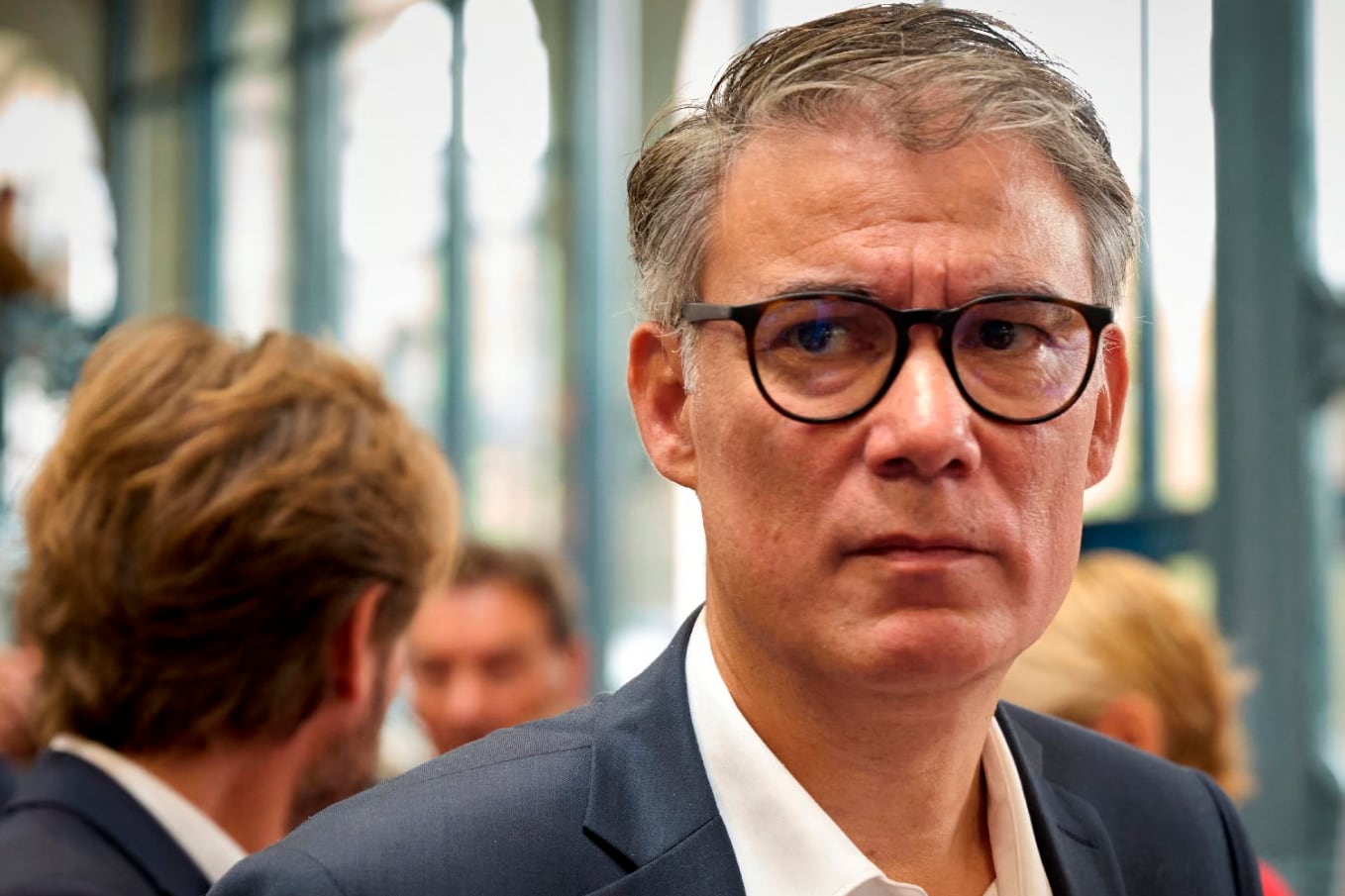 El líder socialista Olivier Faure defenderá la moción ante la Cámara Baja