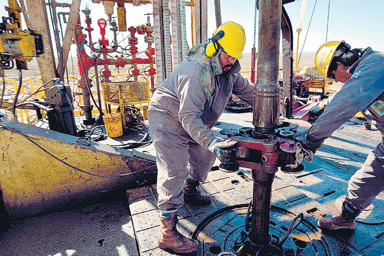 La producción de petróleo de YPF cayó 5,9 por ciento interanual entre enero y octubre de este año.