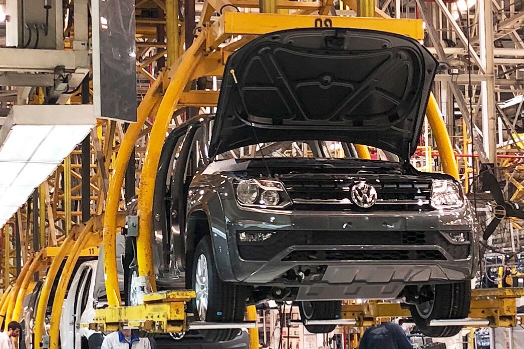 La industria automotriz anotó en agosto una baja de 12,5 por ciento.