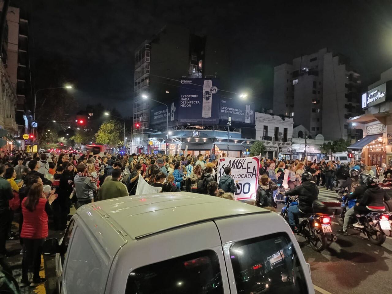 Boedo y San Juan, una de las esquinas donde se sintió el "ruidazo".