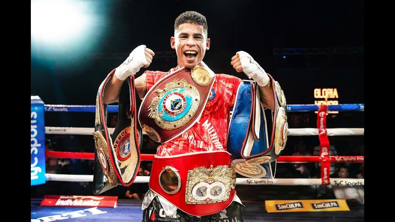 Alberto Melián cuando derrotó a Johan Segura en el Luna Park