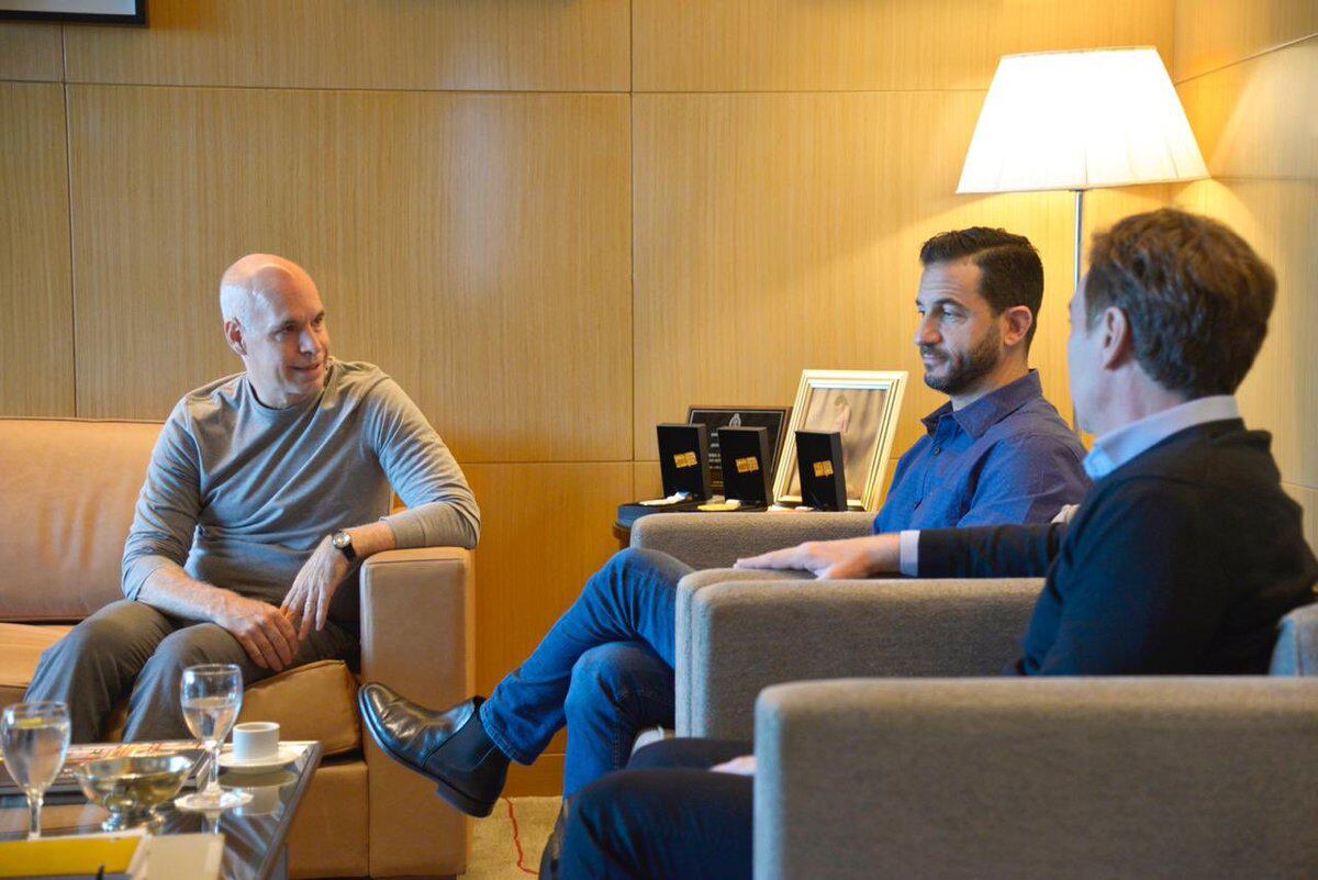 Larreta, acompañado por Santilli, se reunió con Matías Tombolini, ex candidato de Consenso Federal. Y tiene previsto recibir a los demás ex candidatos que lo enfrentaron.