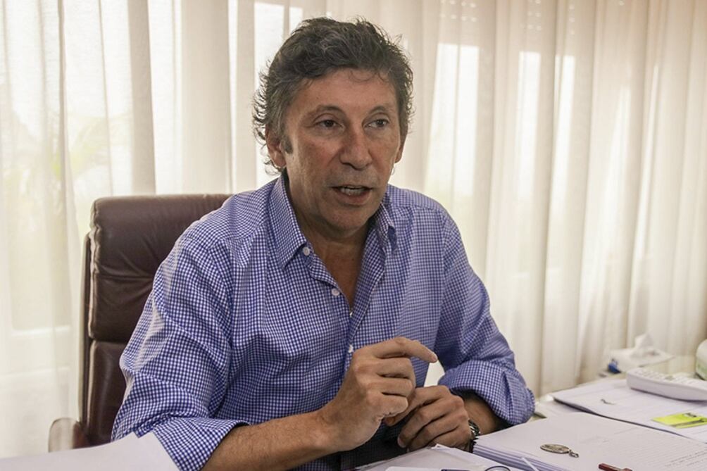 Posse quiere contar hasta el último voto a pesar de que los números oficiales no lo favorecen.