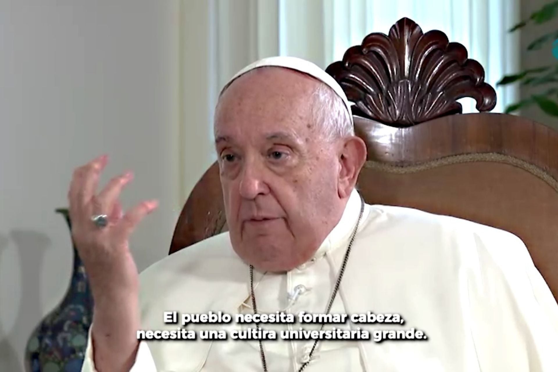 Las definciones del Papa en tiempos de negacionismo, ajuste en educación y extremismos