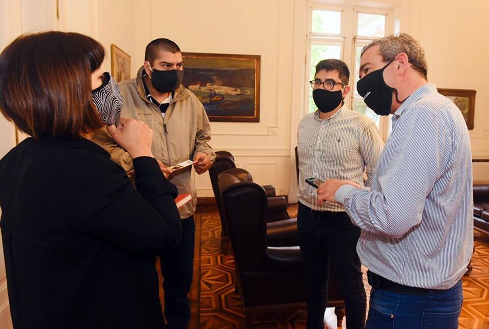 Los ediles junto a Javkin y Fiatti.