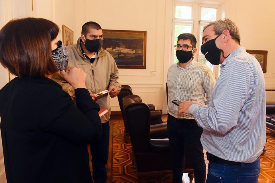 Los ediles junto a Javkin y Fiatti.