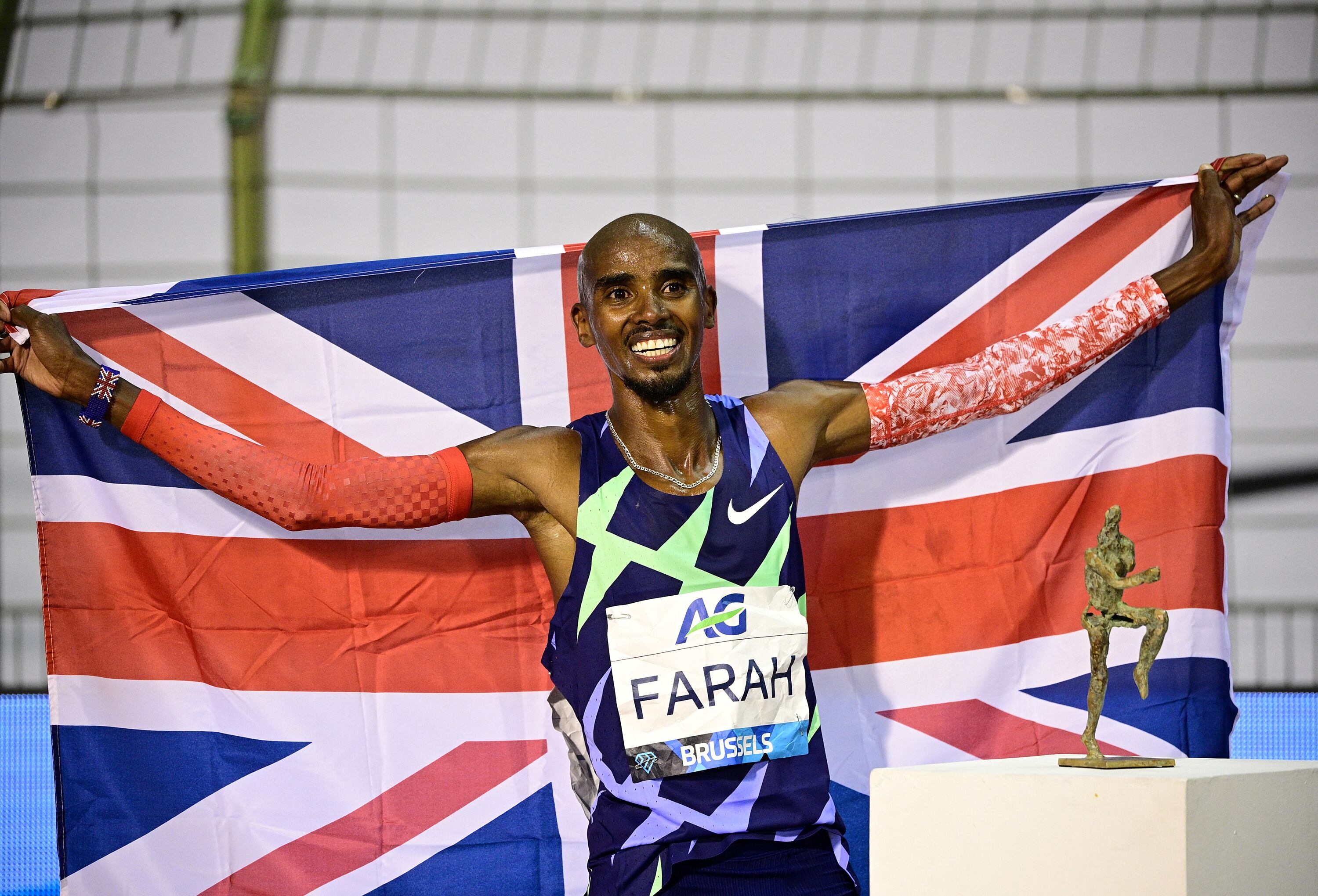 Farah ganó medallas de oro en los 5.000 y 10.000 metros en los Juegos Olímpicos de Londres 2012 y Río 2016.