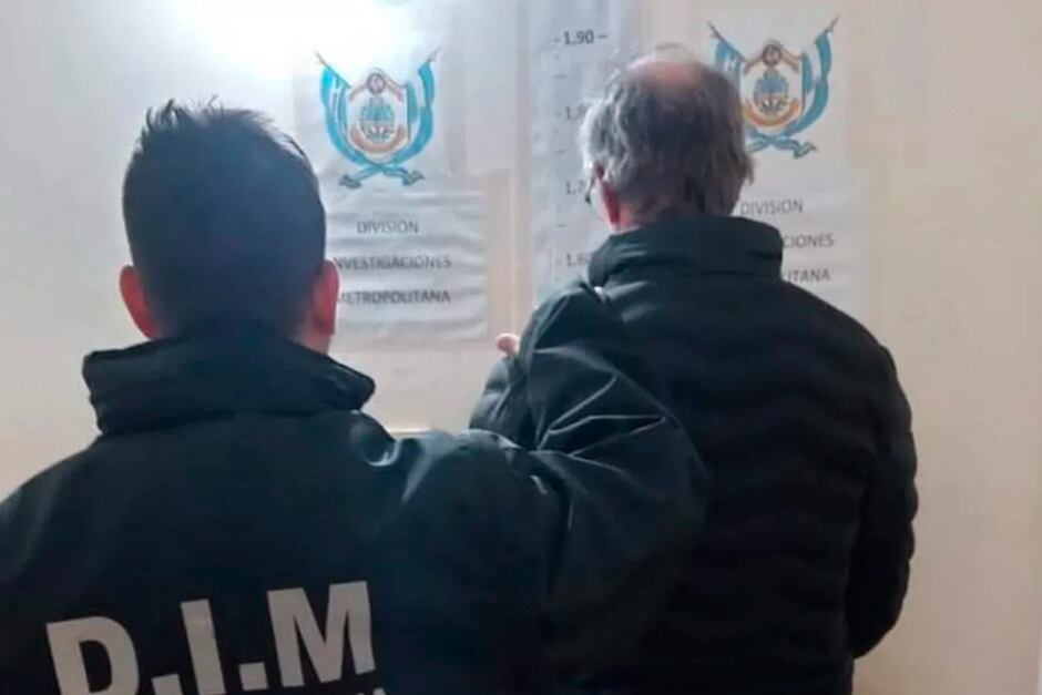 El momento en que el ginecólogo Gerardo Dahse fue detenido.