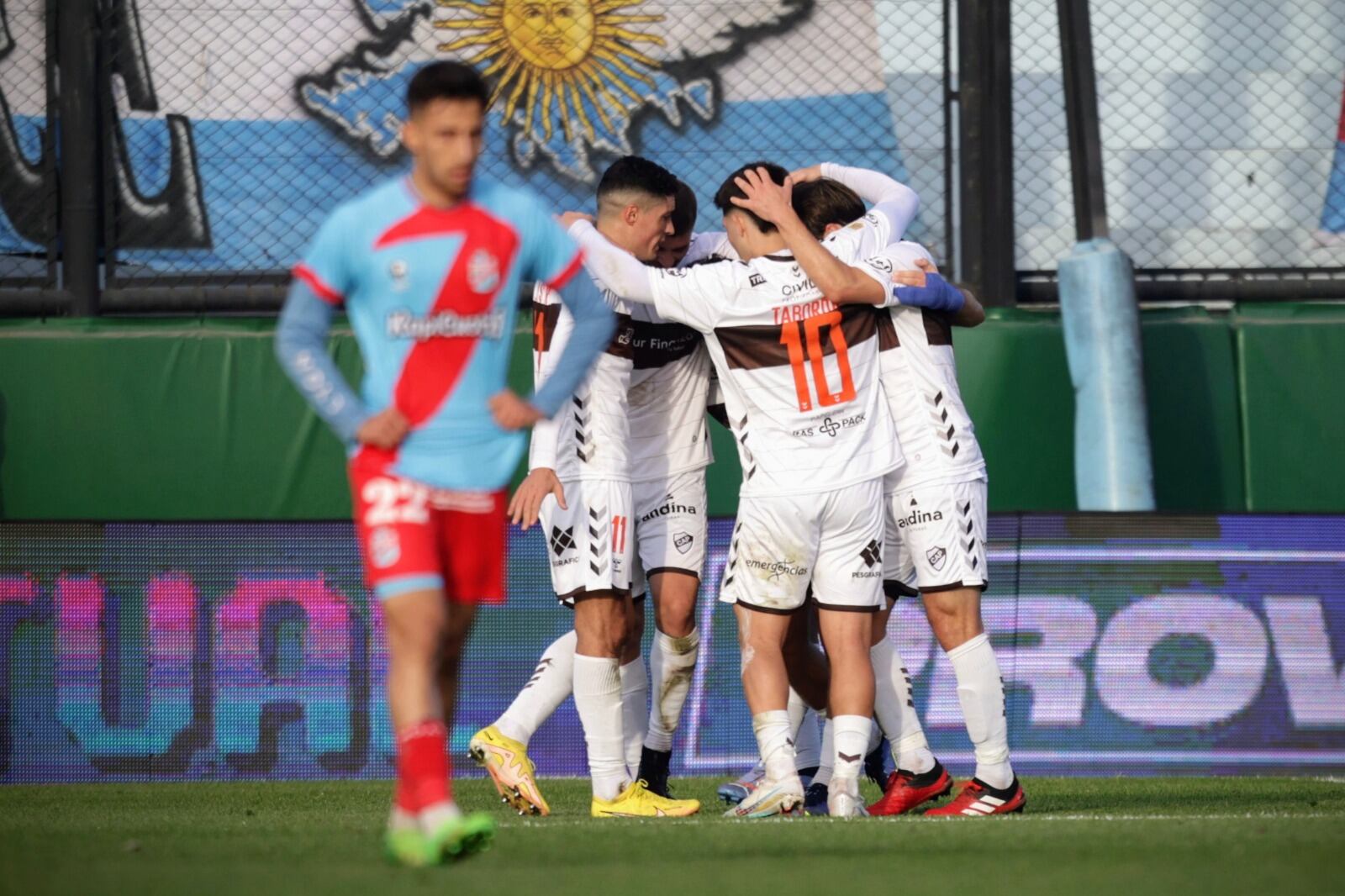 El Calamar logró una victoria clave en Sarandí