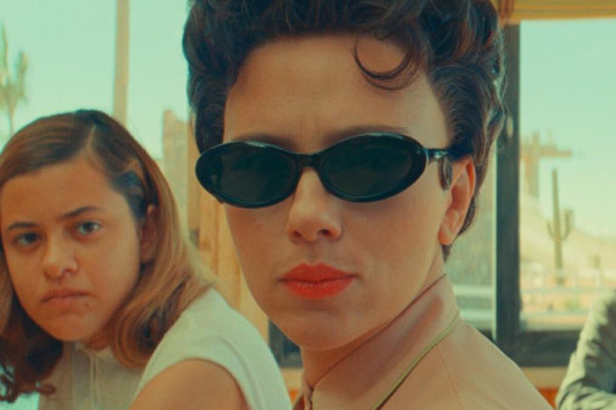 Scarlett Johansson encarna a una diva de Hollywood en "Asteroid City".