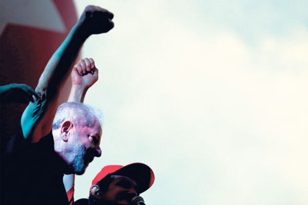 Desde su prisión en Curitiba, Lula dijo sentirse preocupado por el rumbo económico del país.