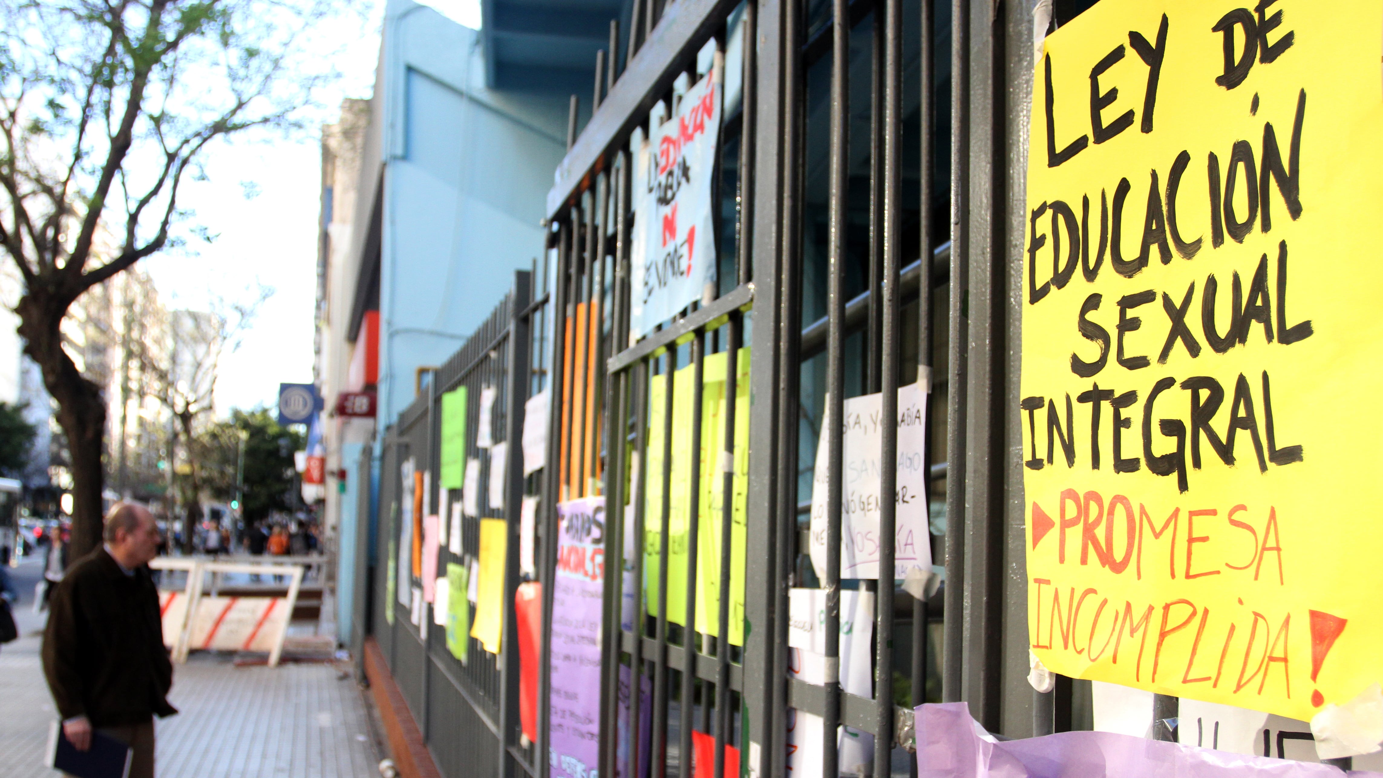 Toma del Colegio 17 "Primera Junta",en el barrio de Caballito, durante el año 2017.