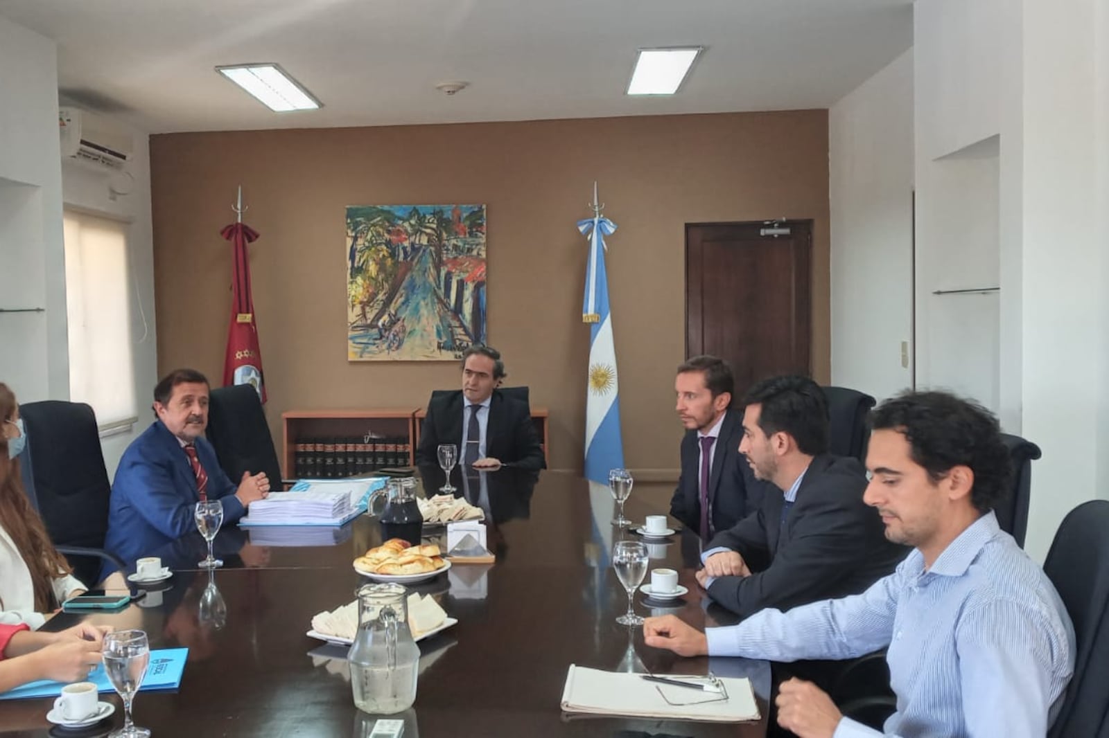 Villalba y García Castiella (tercero de la izquierda y en la cabecera).