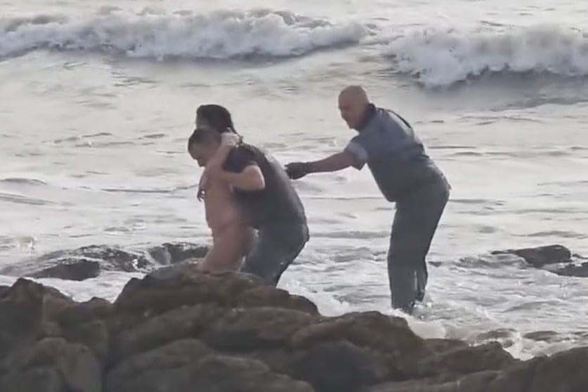 Momento del rescate en el que no apareció Franco Toro. 