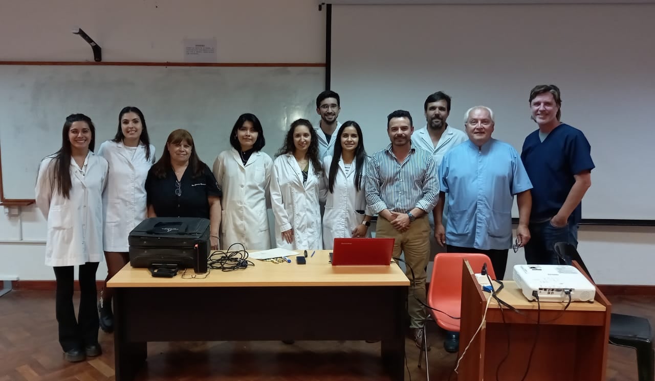 Egresadas y egresados de Medicina en Salta. 