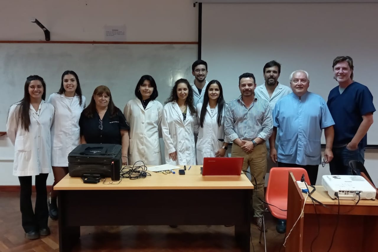 Egresadas y egresados de Medicina en Salta.