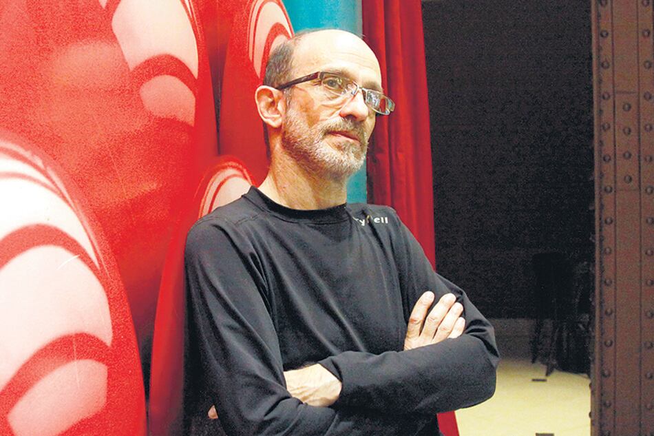 Eduardo Wolovelsky es biólogo y coordina un Programa de Comunicación sobre la Ciencia.