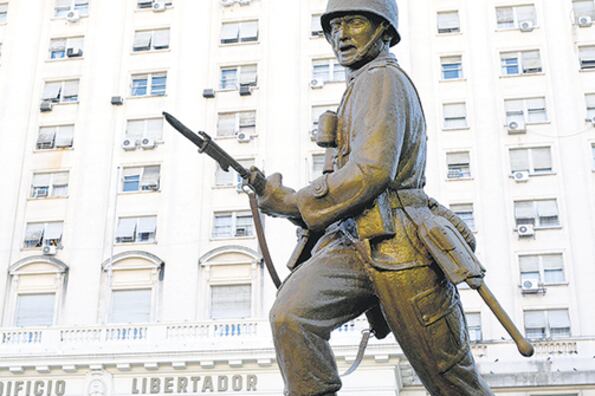 Organismos de derechos humanos, organizaciones sociales y políticas marcharán frente al Ministerio de Defensa.