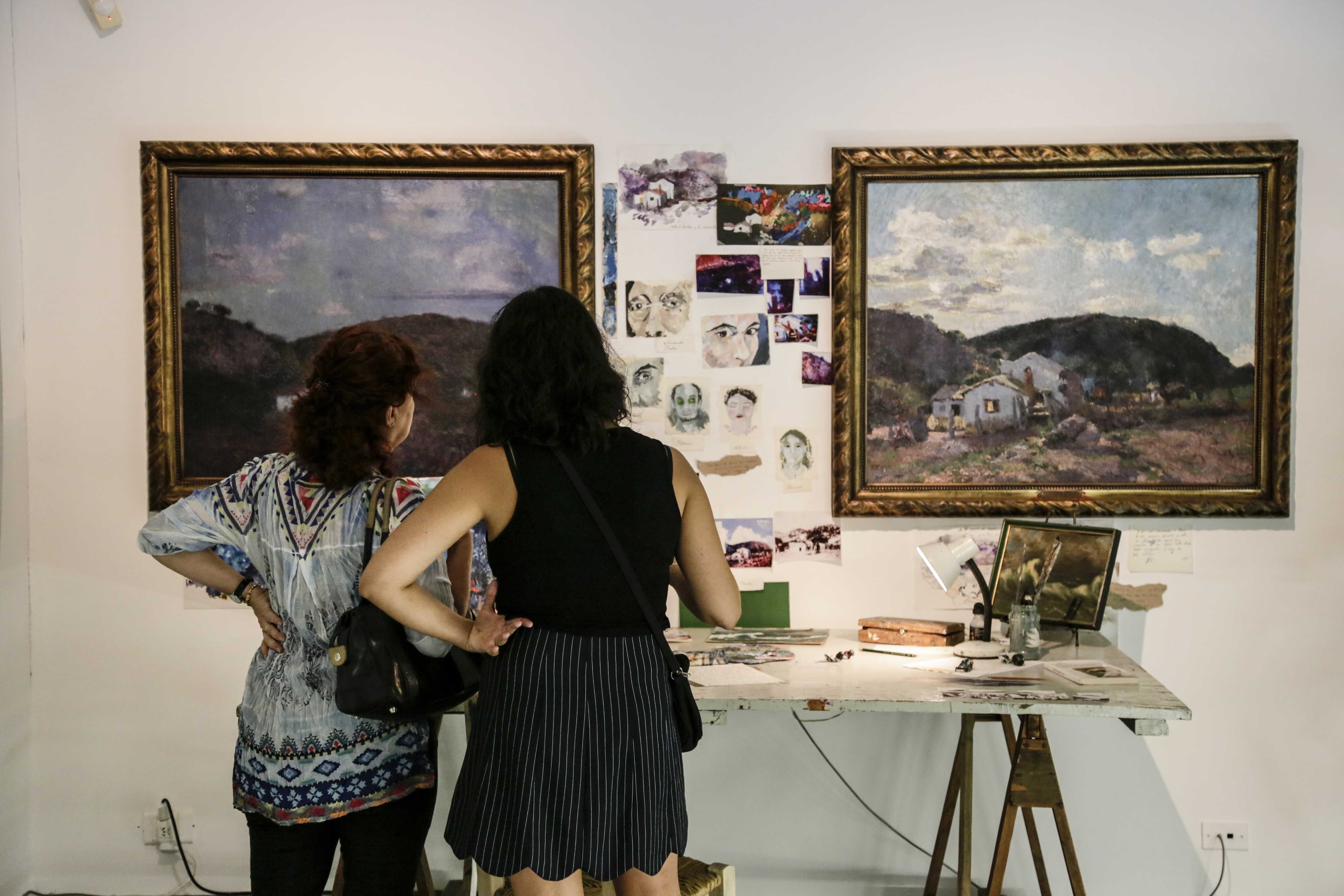 Entre el anochecer y la mañanita, instalación de Verónica Gómez.